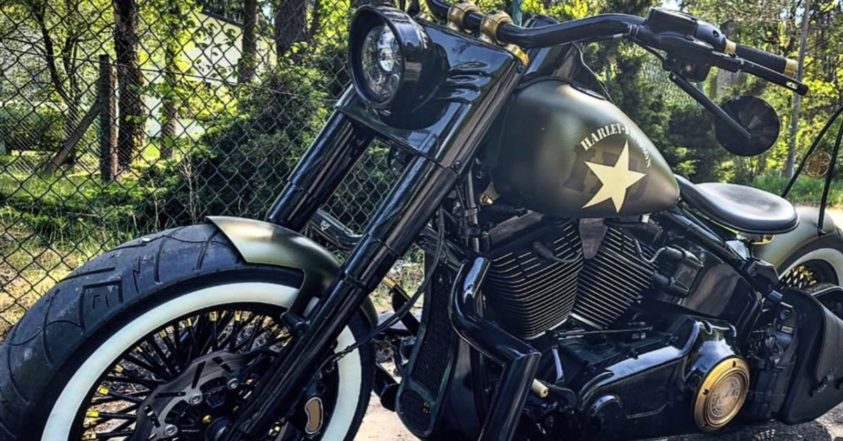 Motorcycle Hand Signals: What Every Rider Should Know